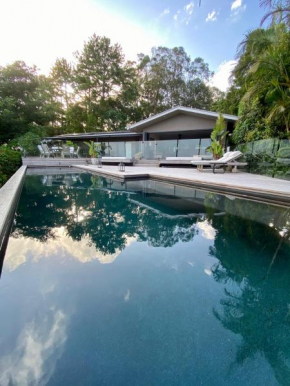 Balmoral 575, Montville